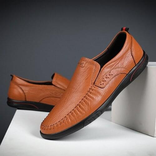 New Genuine Leather Loafers Men Classic Business Loafer Driving Shoes Vintage Casual Mens Shoes Slip On Office Flats Men Brown