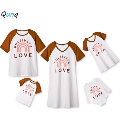 Family Matching T-shirt 2021 New Summer Home Clothes for Man Women Boys Girl Letter Print Father Mother Daughter Son Top Clothes