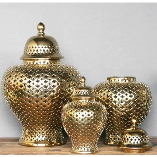 Gold and Silver Ceramic Vase Candy Storage Jar Dried Flower Pot with Lid Baroque Hollow Storage Jar Crafts Retro Home Decoration