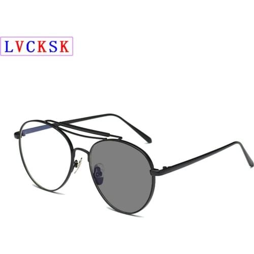 Intelligent Photochromic Gray Myopia Sunglasses For Women Men Black classic Frame Nearsighted Eyeglasses for sight -1.0~-6.0 N5