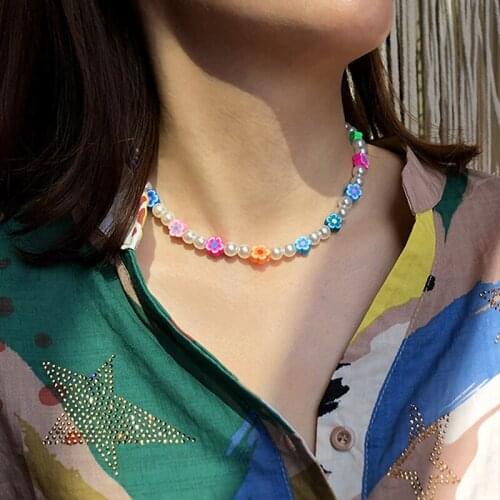 2021 New Korean Cute Flower Pearl Soft Pottery Resin Necklace Clavicle Choker for Women Girls Jewelry Gift Personality