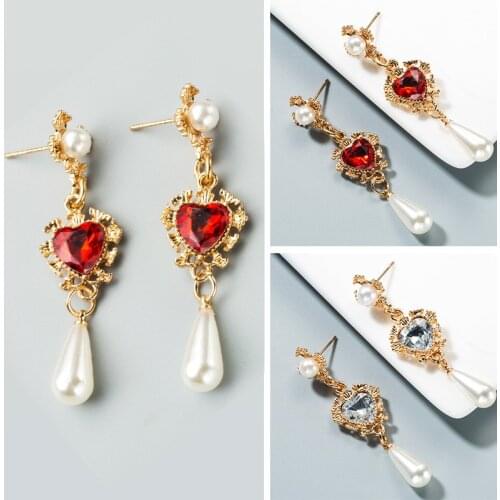 Vintage Pearl Pendant Baroque Earrings for Women Heart Shape Red Crystal Gold Alloy Stud Earrings Palace Party Accessories Gifts