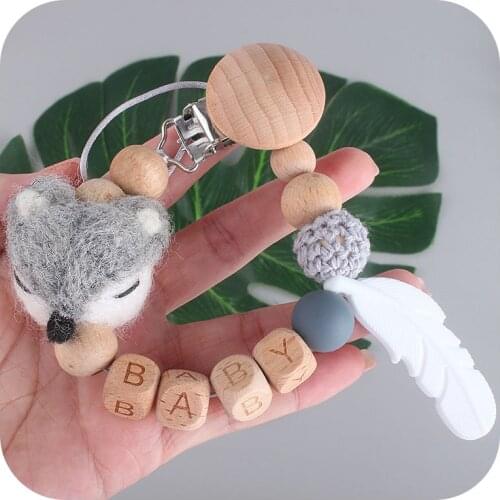 New Cute Crochet Cartoon Animal Pendant Pacifier Clips Baby Pacify Silicone Feather Teether Beech Wooden Pacifier Chain
