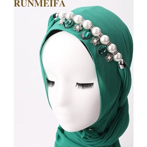 RUNMEIFA Hot Sale Pearl Chiffon Scarf Muslim Women Solid Hijab With Alloy Pendants Jewelry Necklaces Scarves Collar Hijabs
