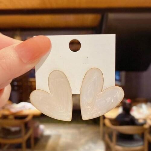 Korean Earings Fashion Jewelry White Peach Heart-shaped Exaggerated Love Earrings For Women Gifts Wholesale Stud Earrings Bijoux