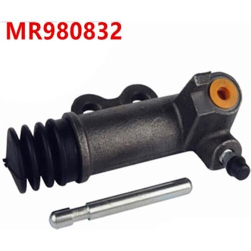 MR980832 Clutch Release Slave Cylinder