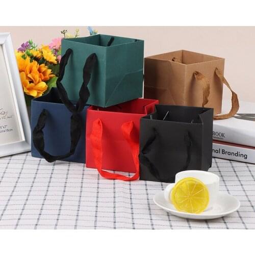Square Portable Kraft Paper Bag Flowers Packaging Bag Birthday Wedding Gift Bag Takeaway Tote Bag Paper Bag Flower Packaging Bag