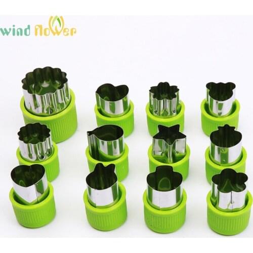 12-Piece Set Of PP Handguards StainlessSteel Biscuit Bento Decoration Melon And Vegetable Cutter Kitchen Flower Cutt