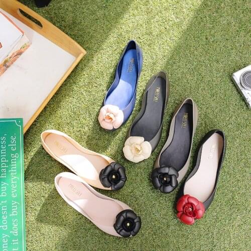 Famous Designer transparent gray jelly sandals casual sweet camellia zapatos brief peep toe women summer shoes anti-skid flats