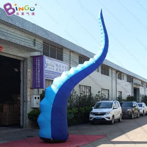 Personalized 16 feet tall big blue inflatable tentacle / 5 meters high inflatable octopus tentacle for display toys