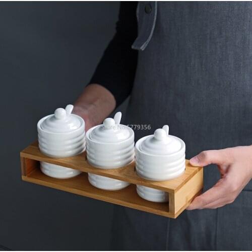 European-style Creative Screw Kitchen Ceramic Seasoning Bottle Simple Household Salt Condiment Seasoning Box Three-piece Set