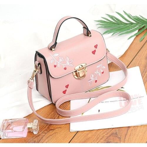 In the new winter, the small bag girls small satchel mini fairy bag girl 2021 new diagonal small fresh