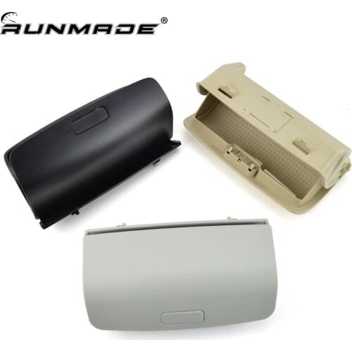 Runmade For VW Tiguan Golf MK5 MK6 Jetta 5 Passat B7 CC Roof Mount Sunglasses Holder Glasses Case 1J0 857 465 1J0857465