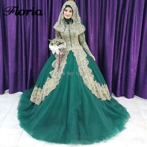 2019 Muslim Ball Gown Wedding Dresses with Golden Lace Appliques New Long Sleeves with Hijab Arabic Dubai Bridal Wedding Gowns