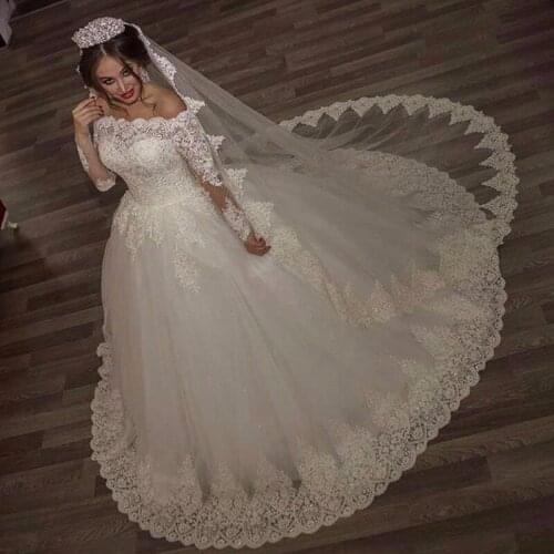 2020 Luxury Vintage Long Sleeves off Shoulder Wedding Dresses Princess Lace Alliques Bridal Bride Gowns robe de mariage