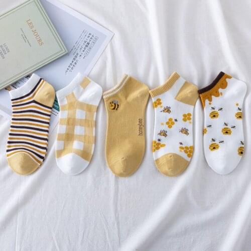 5 Pairs Women Low Cut Socks Cotton Spring New Fashion Strawberry Cartoon Cute Ankle Socks Students Girls Breathable Footwear