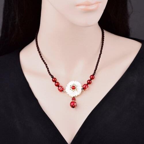 Chinese Style Individual Red Crystal Short Clavicle Necklace All-matching Female Ethnic Golden Sand Coloured Glaze Ornaments