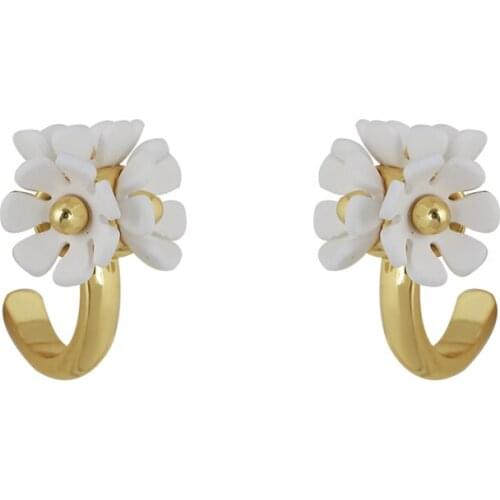Mori French-Style Romantic White Daisy Flower Cluster Delicate Flower Shape Gentle Temperament Earrings