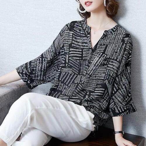 Casual Blouses Tops Plus Size Femme Blusas Summer New Fashion Women 3/4 Sleeve Loose Shirts Vintage Print V-Neck