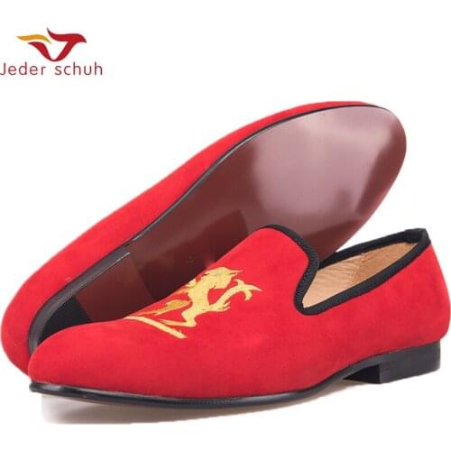 Jeder Schuh Lion Embroidery Velvet Men Shoes Men Plus Size Handmade Loafers Men Banquet And Prom Shoe Men Flats