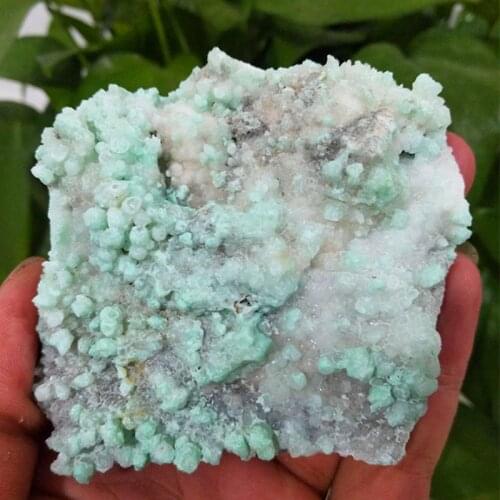 Rare Natural stone emerald crystals raw mineral specimens home decoration gem collection of scientific research and teaching