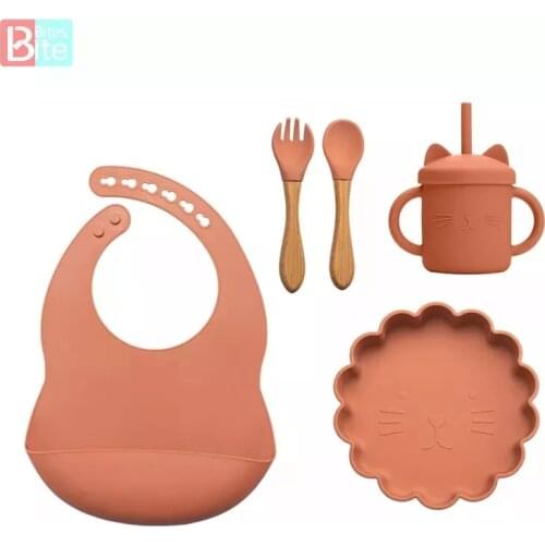 5Pcs/Set Cute Cartoon Lion Baby Silicone Plate Spoon Set Baby Feeding Silicone Bowl Baby Silica Gel Dishes Kids Tableware