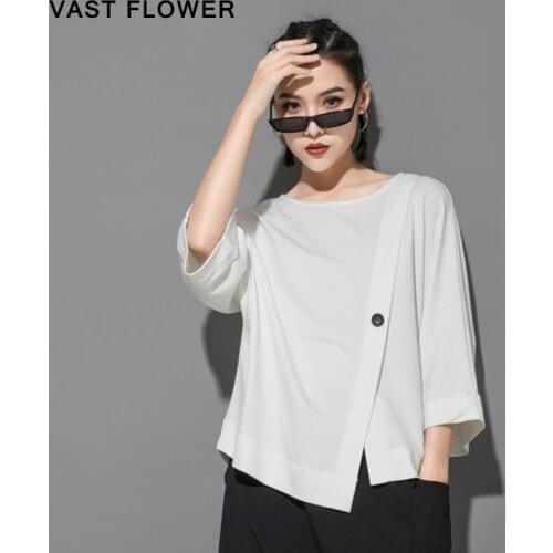 2021 Summer White Irregular Split T-Shirt Women Fashion Button Round Neck Three Quarter Sleeve Loose Casual Tshirt Tops Clothes
