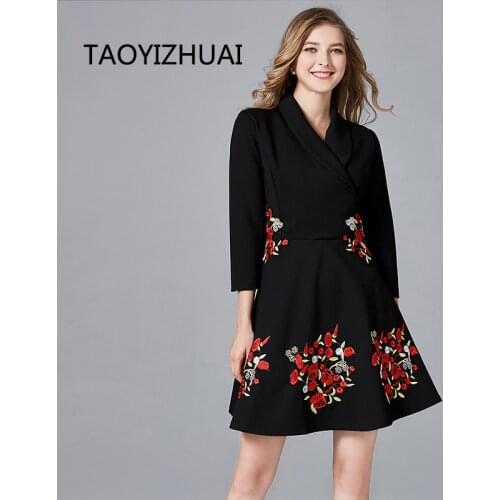 TAOYIZHUAI 2019 Women Dress Autumn Vintage Style Flower Embroidery Plus Size XL V-Neck Fit And Flare Black Women Dress 14232