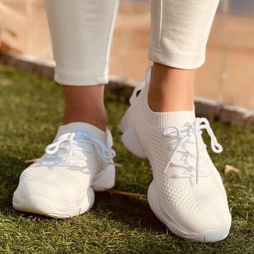 2021 Women Man Sneakers Spring Summer Vulcanized Shoes Lace Up Female Light Comfort Shoes Unisex Casual Breathable Ladies Plus