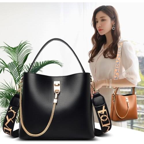 Black Wide Shoulder Strap Bags for Women Chain Bucket Bag Brand Designer Handbag Lady Luxury Broadband Pu Leather Crossbody Bag