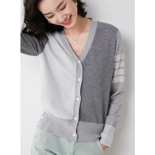2021 Spring and Autumn New Sweater Womens Long Sleeve Jacket Western Style Stitching Short V-neck Loose All-match Top 60114