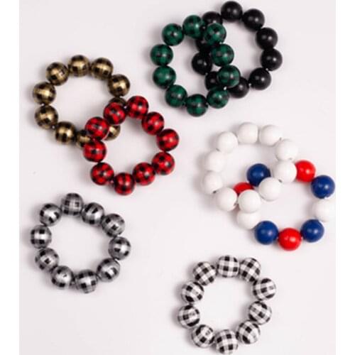 12 / PCS colored wooden bead napkin ring pure manual napkin buckle European and American Pastoral home decoration 2021 new produ