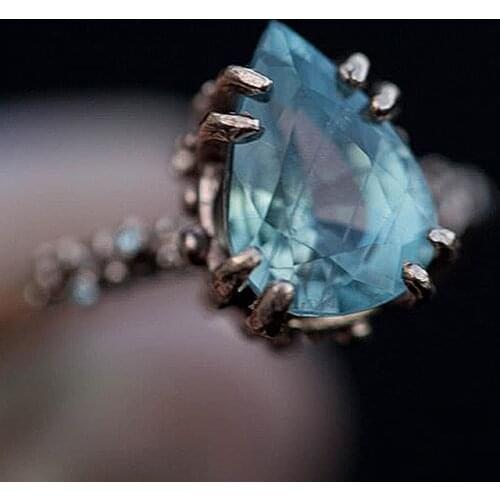 Fashion Heart Silver Color Ring Pear Cut Minimalism Eternity Sky Blue Claw Water Drop Jewelry Luxury Charm Rings O3M475