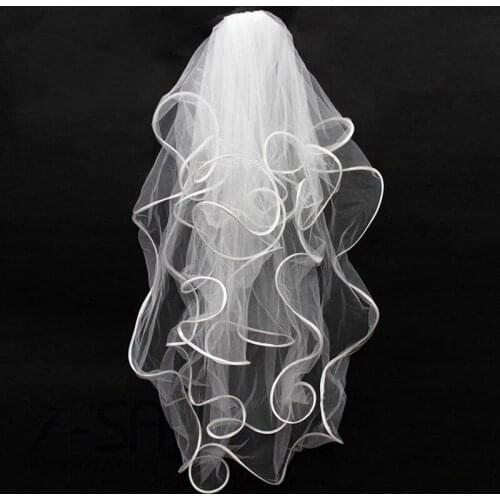 2020 Cool Ruffles Tulle Women Bridal Veil Short Two Layer White 75 CM Elbow Length With Comb Ribbon Edge Wedding Accessories