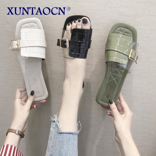 2021 Summer Womens Fashion Outdoor Slippers Transparent Flat Slides Tide Ladies Black Open Toe Soft Platform Shoes Size 35-39