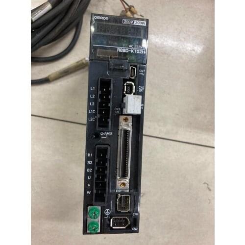 R88D-KT02H -Z SERVO driver , used in good condition . 80% appearance new , good working , free shipping