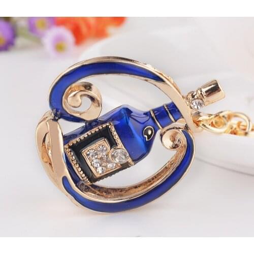 Hot selling Russian jewelry new fashion creative wine bottle shape keychain pendant keychain charm