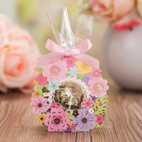 500pcs Laser Cut Wedding Favor Boxes Wedding Gifts For Guest Flower Candy Box Pink Small Paper Chocolates Box