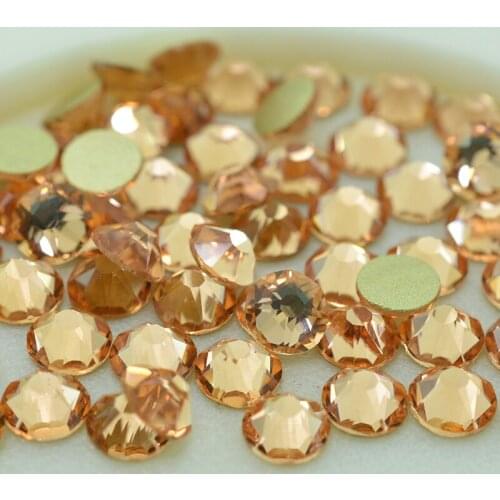 Flatback Strass Rhinestone 16 Cut Face Crystals ss20 4.6-4.8mm Light Peach Non hotfix Nail Art Rhinestones