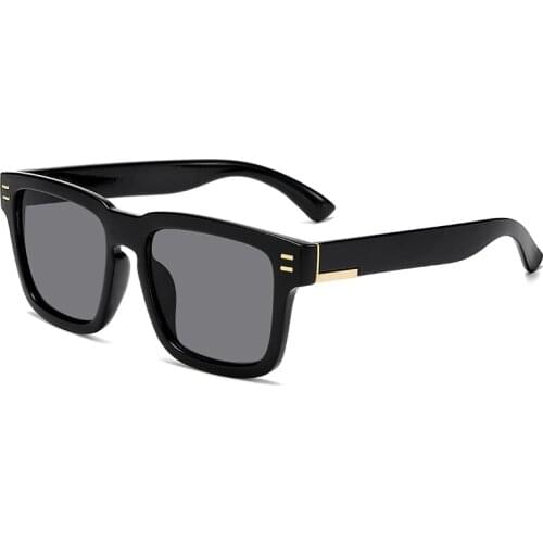 2010 NEW Fashion Classic Square Sunglasses Retro Brand Design Men Rivet Sun Glasses Vintage Goggles Women UV400 Driving Eyewear