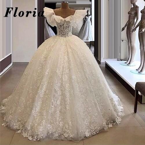 Luxury Sweep Train Wedding Dresses Middle East Beading Crystal Bride Dresses 2021 Robe De Mariee Off the Shoulder Bridal Gowns