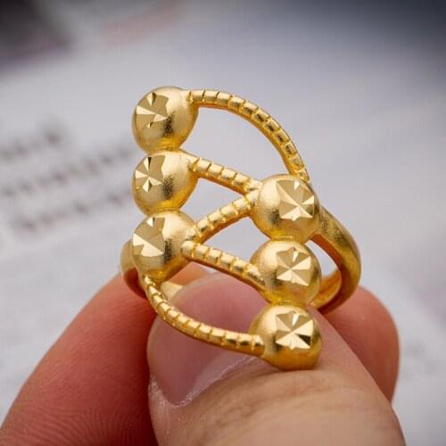Wando Fashion Dubai Hollow out Jewelry Gold Color Ring Classic Flower Shape Rings for Women Wedding Jewelry Rings for Bride