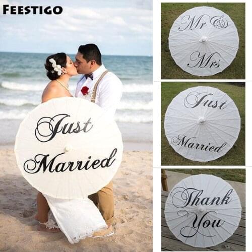 FEESTIGO Just Married Mr & Mrs Handmade Painted Paper Wedding Umbrella Parasol Photo Booth Decoration THANK YOU Wedding Favors