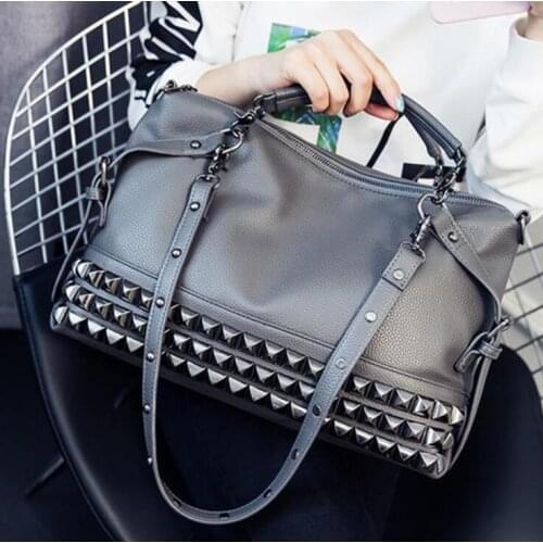 Single Shoulder Messenger Bag Tide New Large Capacity Rivet Bag Leisure Mobile Scooter Bag Bag