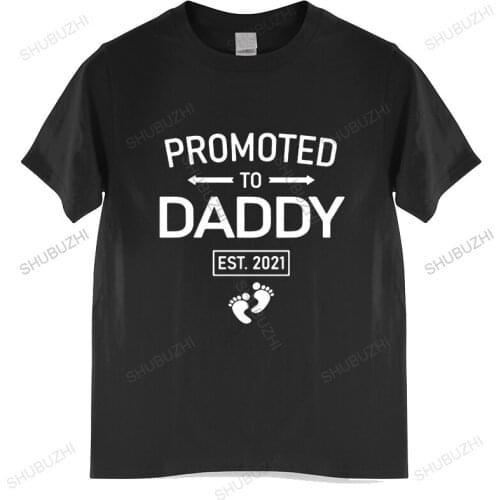 Funny Promoted To Daddy Est.T Shirt Fathers Day Letter Print Men Shirt Happy Mood High Quality Crew Neck Cotton T-Shirt