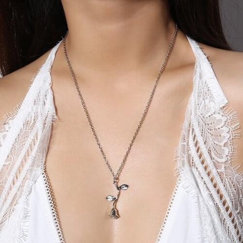 Delicate Rose Flower Pendant Charm Necklace For Women Girls Elegant Rose Gold Silver Long Necklace Beauty Chain Choker Jewelry