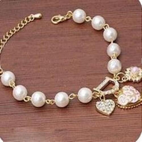 B016 New Arrival Cute Sweet Imitation Pearl Bead Bracelets Fashion Crystal Heart Letter D Hang Bracelets & Bangle For Women