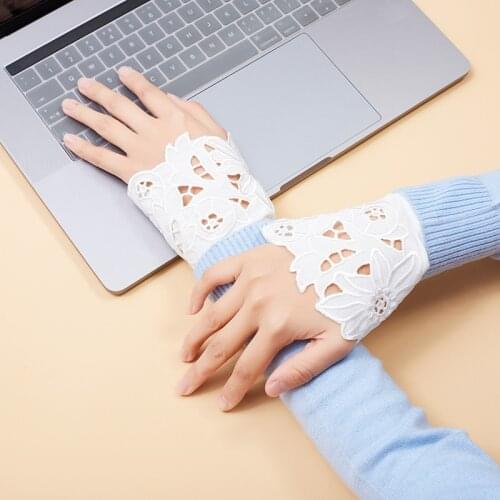 1 Pair Autumn Women Girls Fake Flared Sleeves Vintage Lace Pleated Detachable Sleeve Fake Cuffs Sweater False Cuffs Accessory