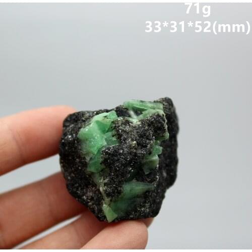 100% Natural green emerald mineral gem-grade crystal specimens stones and crystals quartz crystals from china free shipping