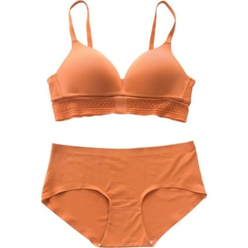 Triangle Cup Sexy Seamless Bra Set No Steel Ring Thin Underwear Solid Color Breathable Gathered Lace Glossy Bra Set With Panties